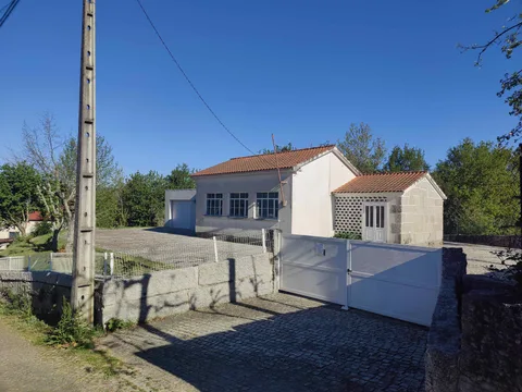 Parada de Monteiros — Abril 2026